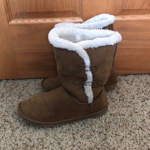 Old Navy Fuzzy Boots